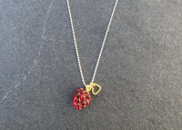 Vorschau: LIEBlingsSTÜKKE - Kette Himbeere - aussergewöhnlicher nachhaltiger Schmuck Vorschau: LIEBlingsSTÜKKE - Kette Himbeere - aussergewöhnlicher nachhaltiger Schmuck