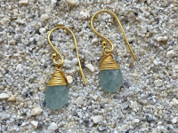 LIEBlingsSTÜKKE Ohrringe Aqua Calcedon - außergewöhnlicher nachhaltiger Schmuck LIEBlingsSTÜKKE Ohrringe Aqua Calcedon - außergewöhnlicher nachhaltiger Schmuck