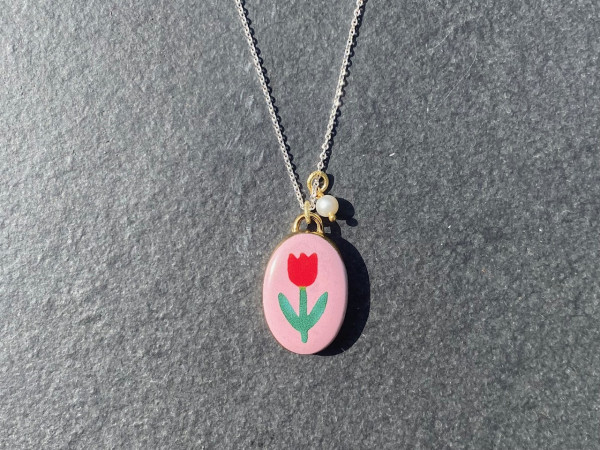 Kette mit Tulpen-Medaillon, Suesswasserperle & Sterlingsilber Ankerkette | LIEBlingsSTÜKKE