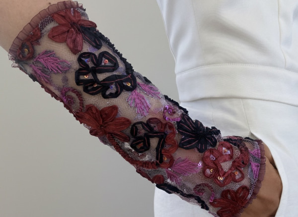 Spitzenstulpen Red Lady