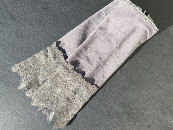 LIEBlingsSTÜKKE Spitzenstulpen Eva - das außergewöhnliche nachhaltige Accessoire